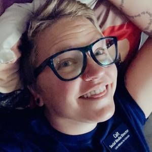 Meet your Posher, Cait